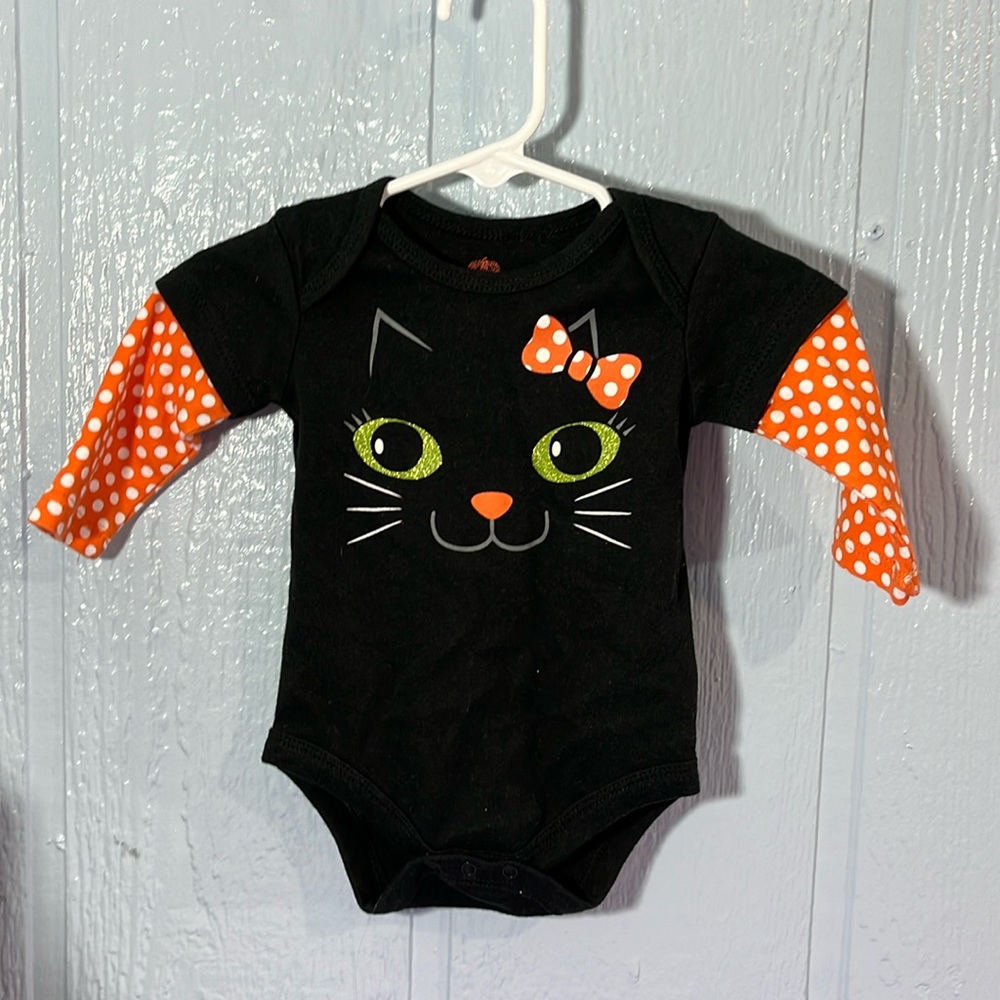 5 for $10 💜 0-3 month Halloween cat outfit